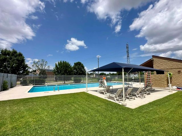 13527 Blue Marlin Lane, Houston, TX 77083