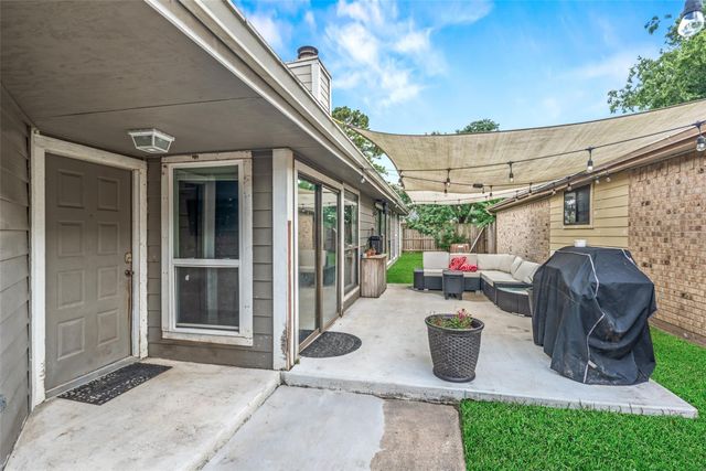 13527 Blue Marlin Lane, Houston, TX 77083