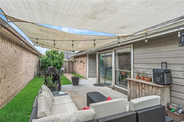 13527 Blue Marlin Lane, Houston, TX 77083