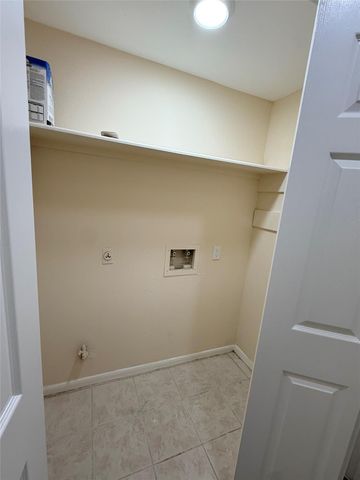 2802 Sunshine Circle, Sugar Land, TX 77479