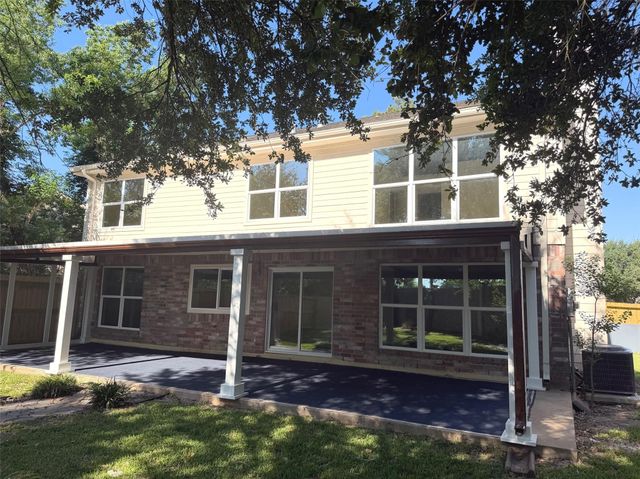 2802 Sunshine Circle, Sugar Land, TX 77479