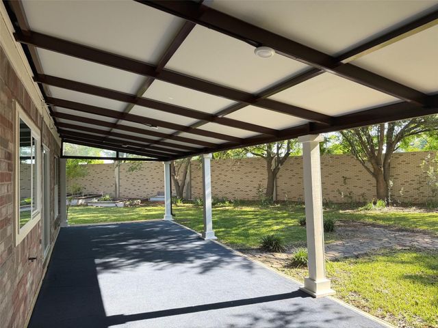 2802 Sunshine Circle, Sugar Land, TX 77479