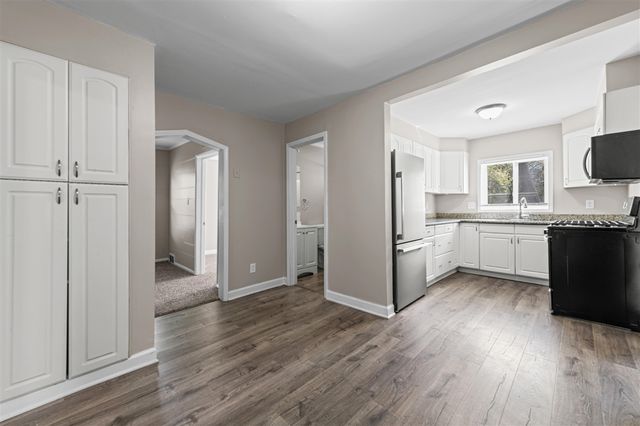 21248 Randall Street, Farmington, MI 48336
