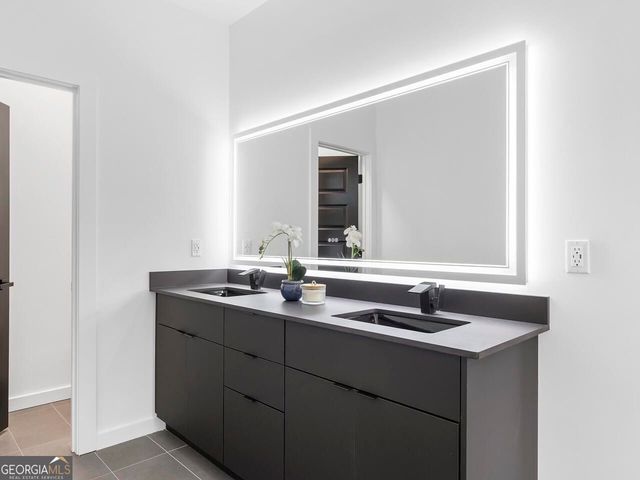 1065 Hubbard Street SW, Atlanta, GA 30310