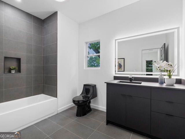 1065 Hubbard Street SW, Atlanta, GA 30310