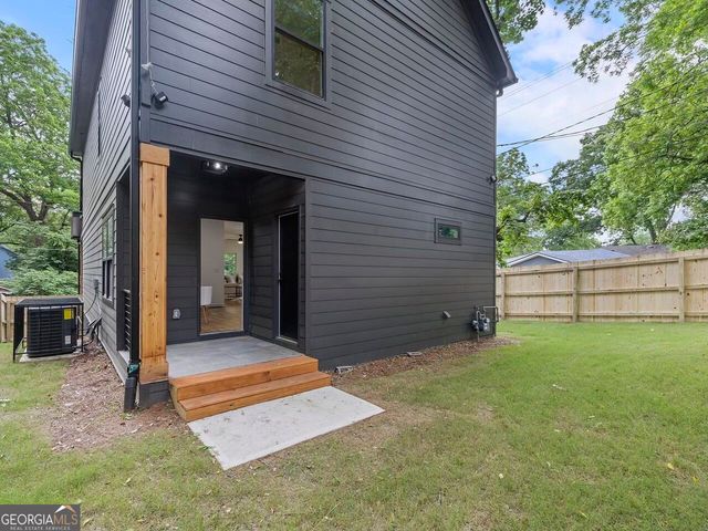 1065 Hubbard Street SW, Atlanta, GA 30310