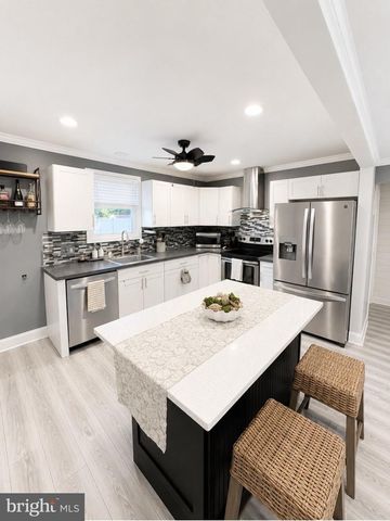 273 W CROSSWICKS RD, Bordentown, NJ 08505