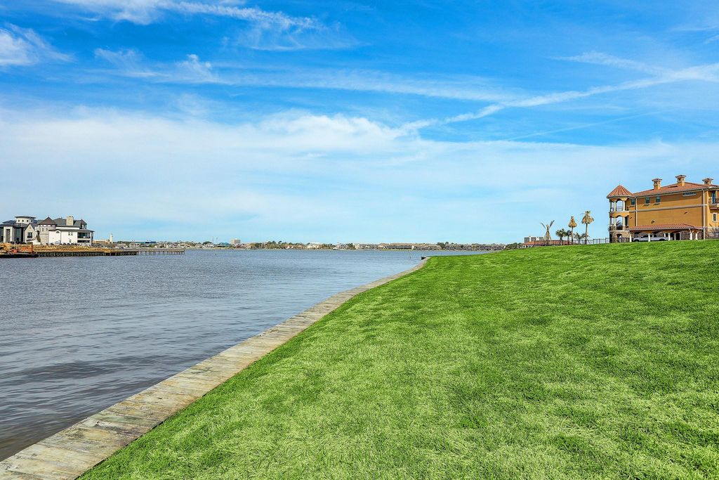 2506 Beacon Circle, League City, TX 77573