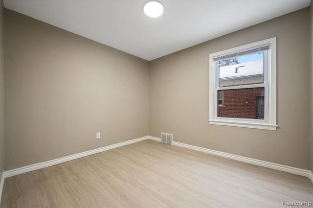 7610 Vaughan, Detroit, MI 48228