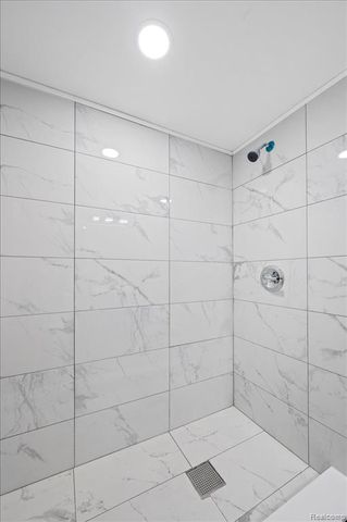 7610 Vaughan, Detroit, MI 48228