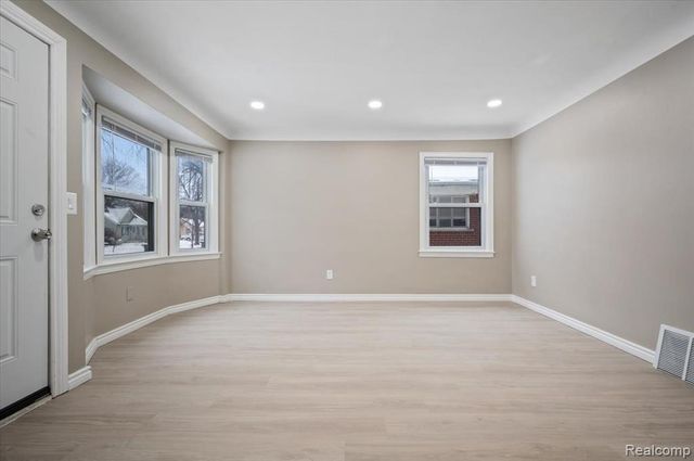 7610 Vaughan, Detroit, MI 48228