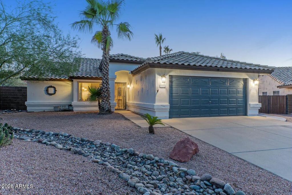 3304 N SEA PINES Circle, Mesa, AZ 85215 — exterior
