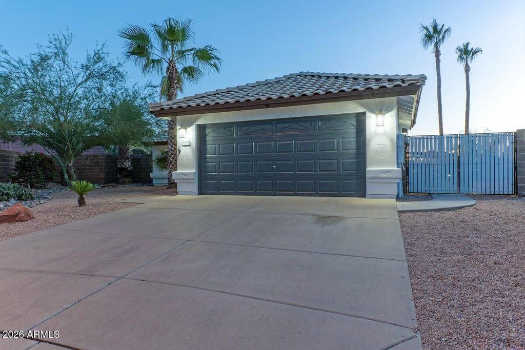3304 N SEA PINES Circle, Mesa, AZ 85215 — photo 5