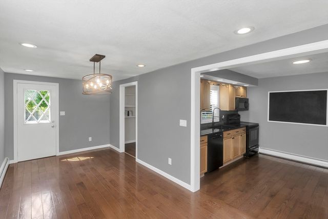 40 Susan Ave, South Hadley, MA 01075