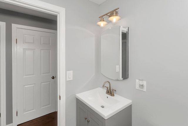 40 Susan Ave, South Hadley, MA 01075