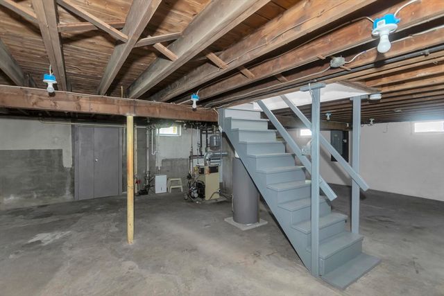 40 Susan Ave, South Hadley, MA 01075