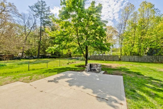 40 Susan Ave, South Hadley, MA 01075