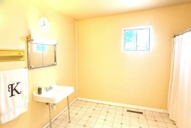 1130 NM 76, Espanola, NM 87532