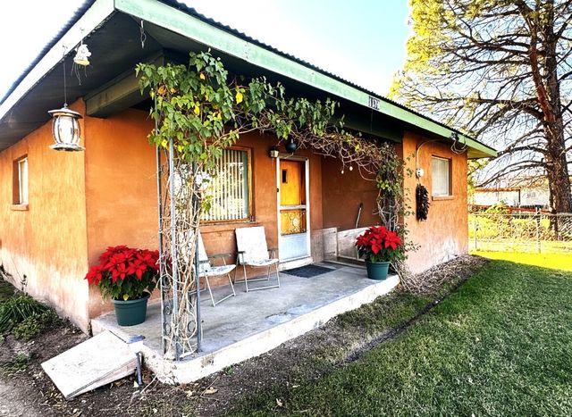 1130 NM 76, Espanola, NM 87532