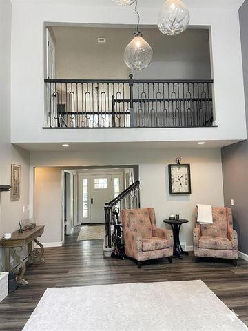 10908 W 120th Street, Overland Park, KS 66213