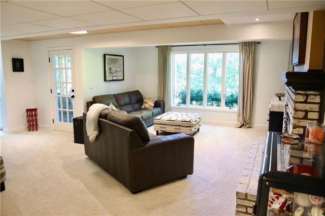 10908 W 120th Street, Overland Park, KS 66213