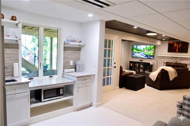 10908 W 120th Street, Overland Park, KS 66213