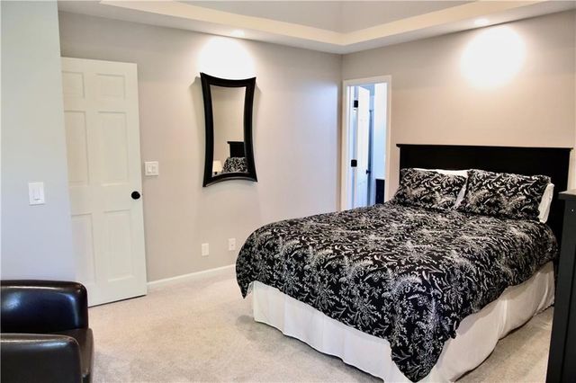 10908 W 120th Street, Overland Park, KS 66213