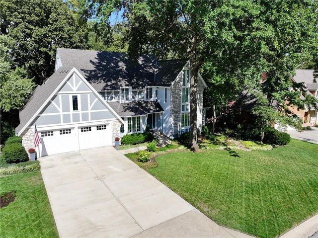 10908 W 120th Street, Overland Park, KS 66213