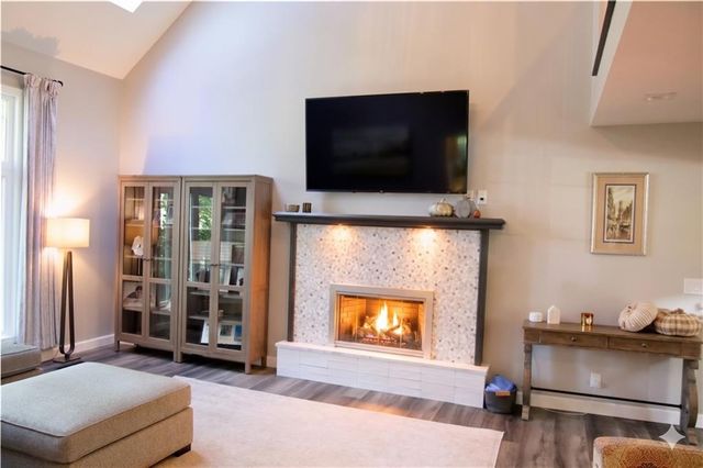 10908 W 120th Street, Overland Park, KS 66213