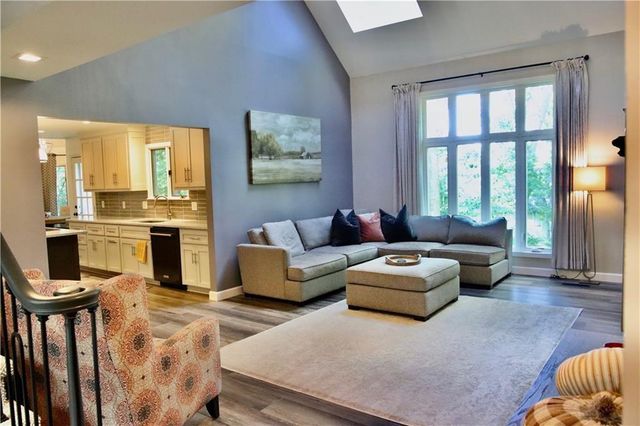 10908 W 120th Street, Overland Park, KS 66213