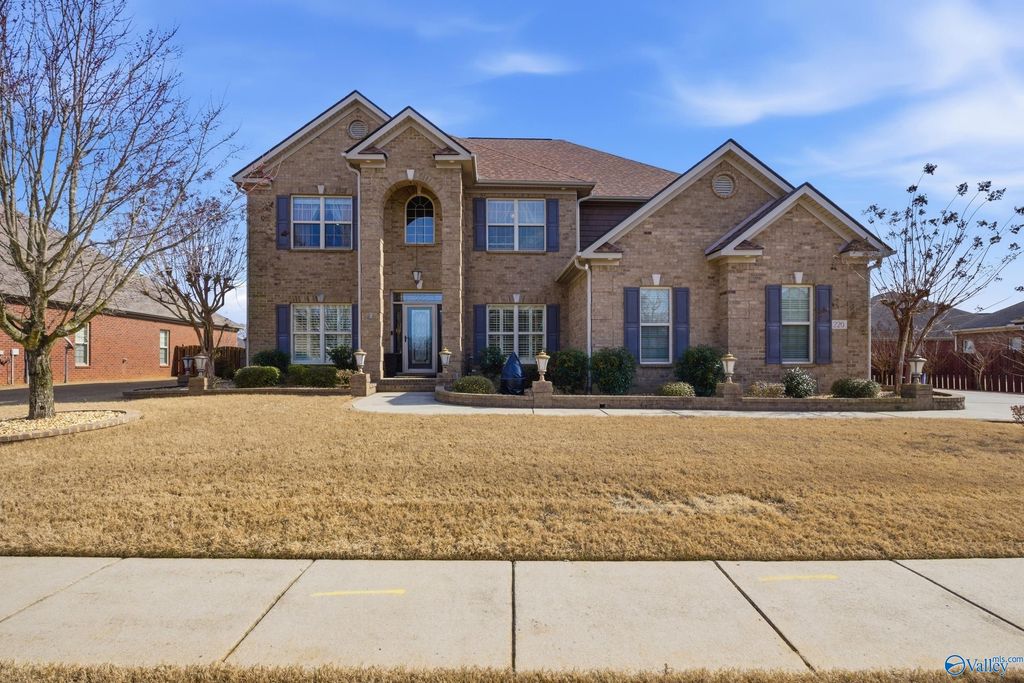 220 Nettles Drive NW, Madison, AL 35757