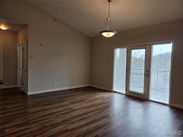 885 Forest Avenue 302, Valley Park, MO 63088