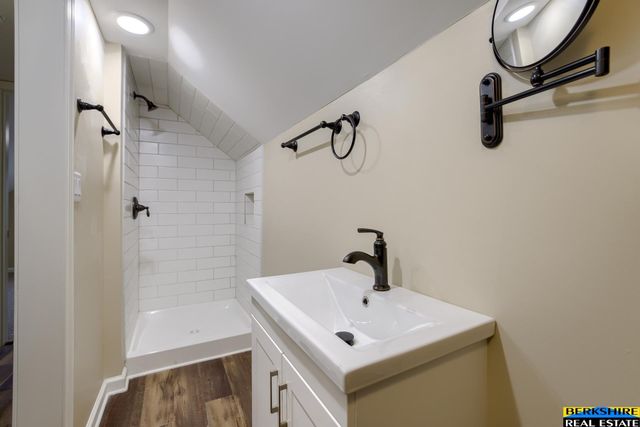 1517 Z Street, Omaha, NE 68107