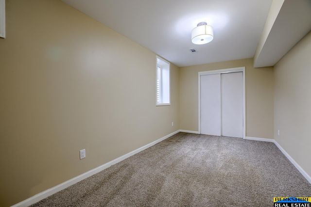 1517 Z Street, Omaha, NE 68107