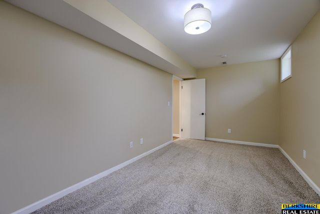 1517 Z Street, Omaha, NE 68107