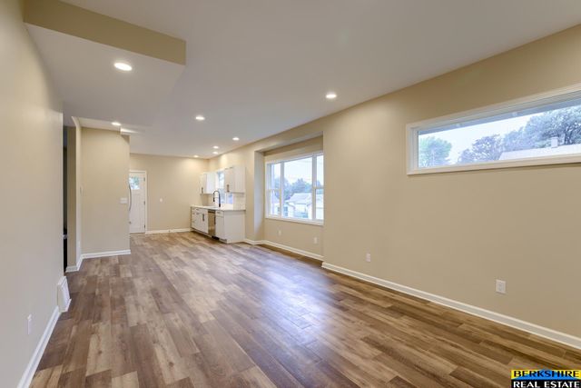 1517 Z Street, Omaha, NE 68107