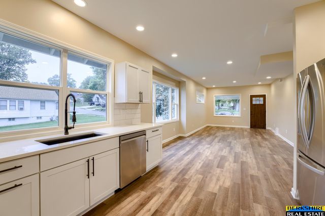1517 Z Street, Omaha, NE 68107