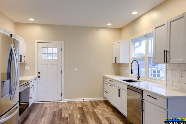 1517 Z Street, Omaha, NE 68107