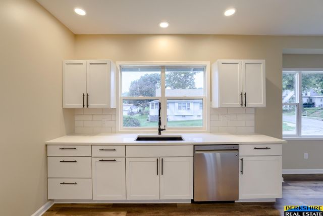 1517 Z Street, Omaha, NE 68107