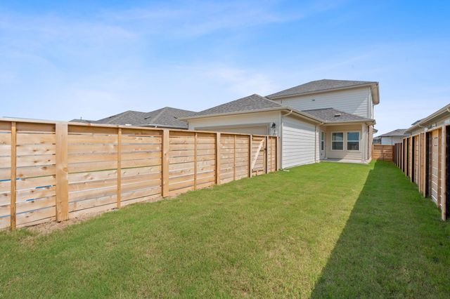 109 Zinnia LN, Hutto, TX 78634