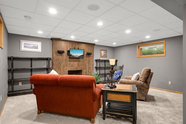 9717 Russell Avenue S, Bloomington, MN 55431