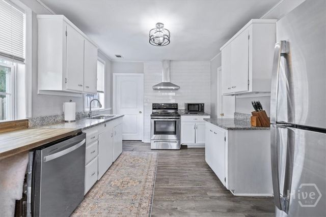 410 Pinehurst Place, Port Wentworth, GA 31407