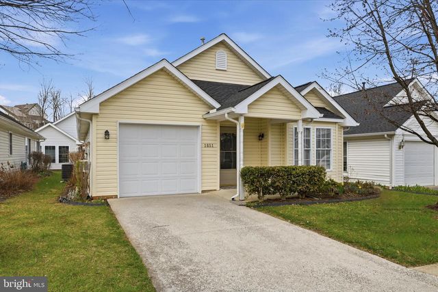 1851 MELVOR LN, Winchester, VA 22601