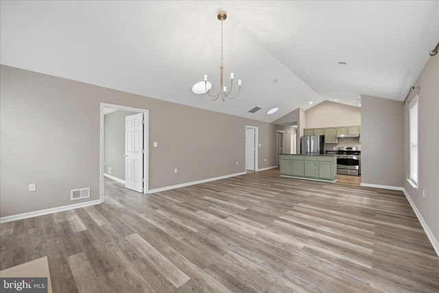 1851 MELVOR LN, Winchester, VA 22601