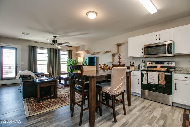 479 CAHAN Drive, Morristown, AZ 85342