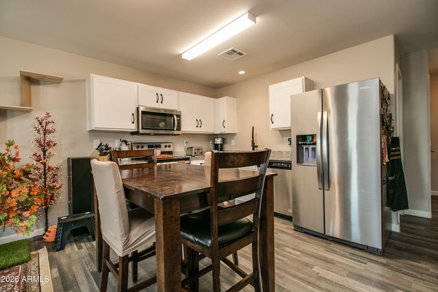 479 CAHAN Drive, Morristown, AZ 85342