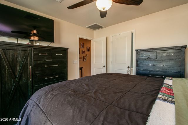 479 CAHAN Drive, Morristown, AZ 85342