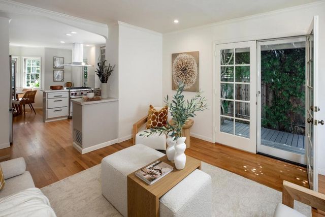 1560 Castilleja Avenue, Palo Alto, CA 94306