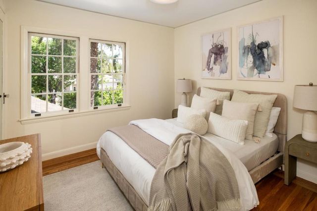 1560 Castilleja Avenue, Palo Alto, CA 94306