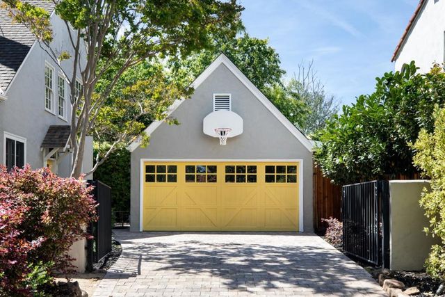 1560 Castilleja Avenue, Palo Alto, CA 94306
